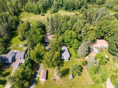 5019 Thompson Rd, Duluth MN 55811-3717 exterior