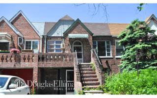 2622 7th St, Brooklyn NY  11235-6219 exterior