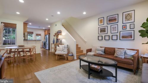 915 19 St, Philadelphia PA 19146-2638 exterior