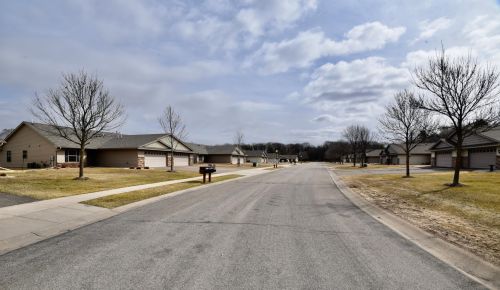 904 16th St, Princeton, MN 55371-4511