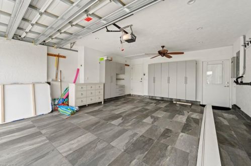 523 107 Ave, Naples FL 34108-1854 exterior