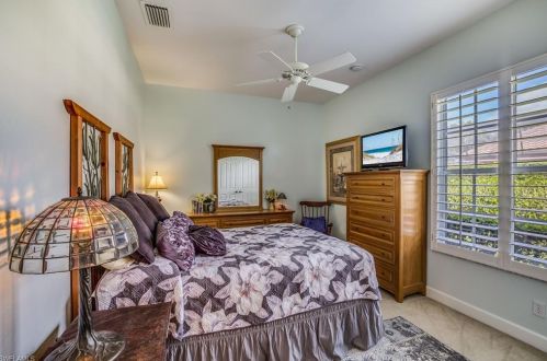 8760 Hideaway Harbor Ct, Naples FL 34120-4327 exterior