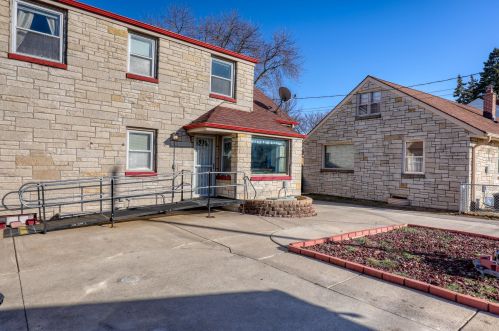 3223 38, Milwaukee WI 53215-2316 exterior