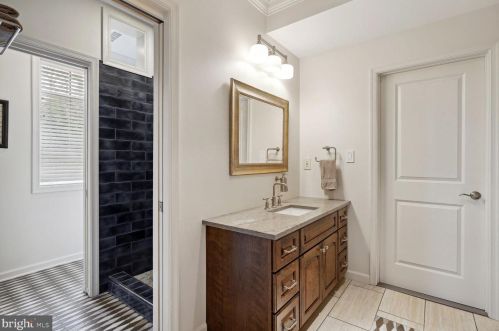 11409 Palatine Dr, Rockville MD  20854-1453 exterior