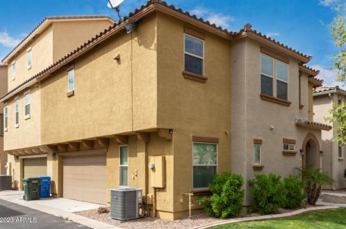 1830 77th Gln, Phoenix AZ  85035-5056 exterior