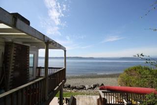 10023 51st Ave, Seattle WA  98146-1047 exterior