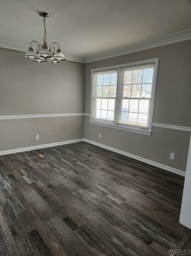 53 Dalton Pl, Edison NJ  08817-3223 exterior