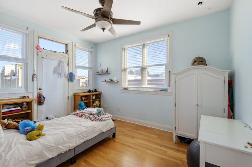 650 Barry Ave, Chicago IL 60634-4912 exterior