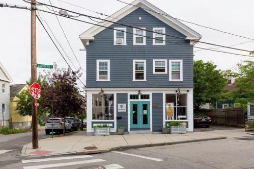 186 Carpenter St, Providence RI 02903-3047 exterior