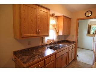 159 County Road C2, Saint Paul, MN 55113-2422