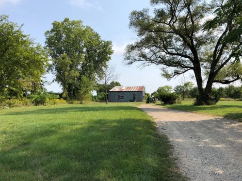 2521 64 St, Fennville MI 49408-9506 exterior