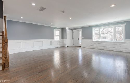 2252 Narragansett Ave, Chicago, IL 60639-2636