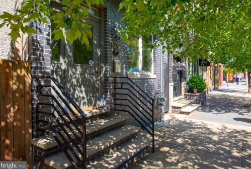 1820 Frankford Ave, Philadelphia PA  19125-2403 exterior