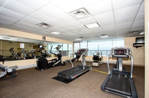 5855 Sheridan Rd, Chicago IL  60660-3816 exterior