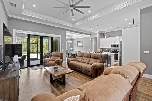 1819 20 Ave, Naples FL 34120-5414 exterior