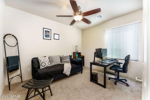 150 Castlefield Cir, Tucson AZ  85704-5783 exterior