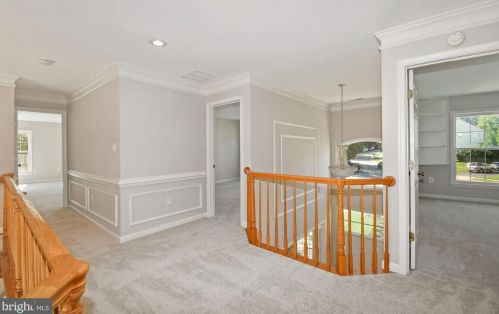 6149 Cobbs Rd, Alexandria VA 22310-1647 exterior