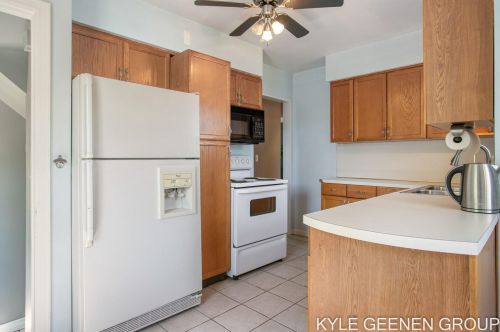 1114 Northlawn St, Grand Rapids MI 49505-3724 exterior