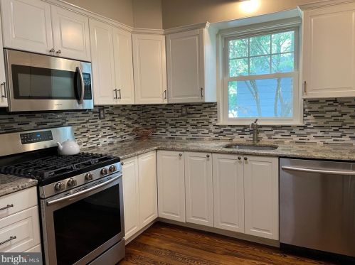 35 Logan Ave, Camden NJ 08106-1036 exterior