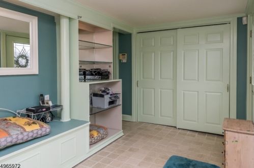 28 Rd, Bloomingdale NJ 07403-1425 exterior