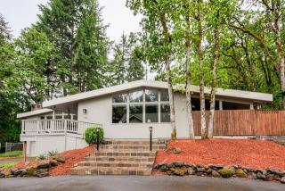 710 Foothill Dr, Eugene, OR 97405-4601