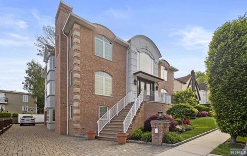 14 Lincoln Ave, Cliffside Park, NJ 07010-3008