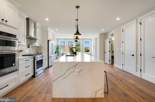 4215 16th St, Washington DC  20011-7005 exterior