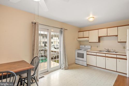 173 Ctr St, Hanover PA 17331-2828 exterior