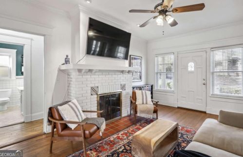 805 Charles Allen Dr, Atlanta GA  30308-1706 exterior