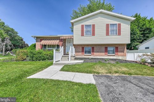 1 Cardinal Dr, Hanover, PA 17331-9784