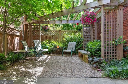 413 10th St, Philadelphia PA 19148-5006 exterior