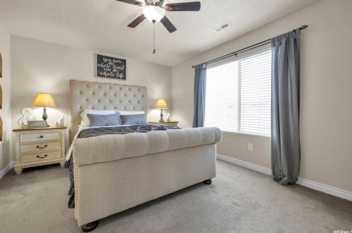 3939 Spencer Crst Ln, Taylorsville UT 84084-5004 exterior