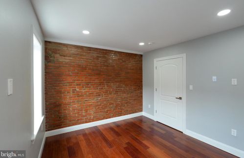 1021 Ellsworth St, Philadelphia PA  19147-4637 exterior