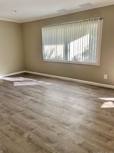 4 Cheryl Ave, Wallingford CT  06492-3911 exterior