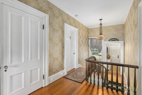 264 Highland St, Worcester MA 01602-2112 exterior