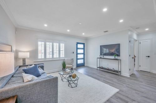 3912 Bay View Ave, Tampa FL  33611-1234 exterior