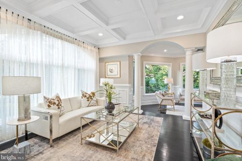 1645 Kirby Rd, Mc Lean VA  22101-3240 exterior