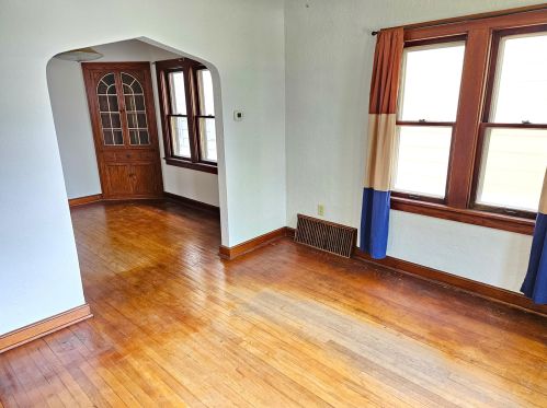 3026 15 St, Milwaukee WI 53215-3715 exterior