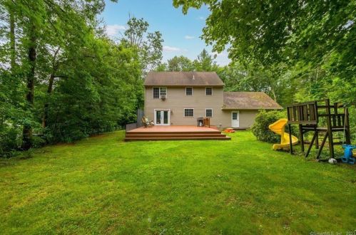 86 Pleasant Vw Dr, Killingly CT 06241-1213 exterior