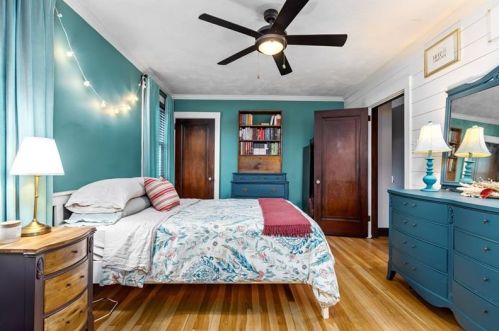 2431 Arlington Ave, Pittsburgh PA 15203-1313 exterior