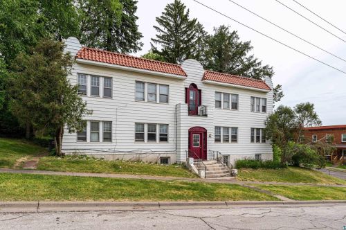 310 15th Ave, Duluth, MN 55812-1677