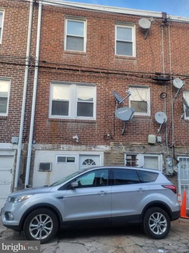 1248 Magee Ave, Philadelphia PA  19111-4942 exterior