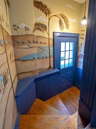 108 Harding St, New Britain CT 06052-1607 exterior