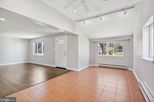 13 Dorann Ave, Princeton NJ 08540-3906 exterior