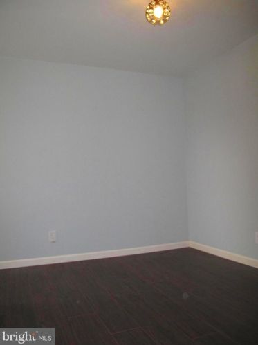 2414 13 St, Philadelphia PA 19133-1128 exterior