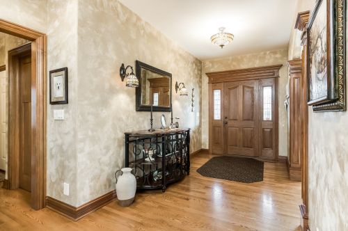 293 Madison St, Elmhurst, IL 60126-4700