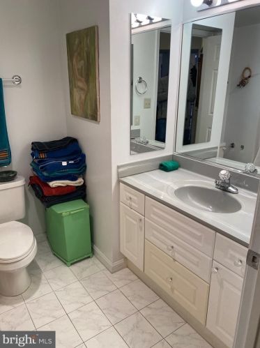 2151 Jamieson Ave, Alexandria VA 22314-5705 exterior