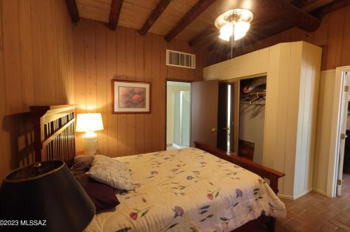 10700 Tanque Verde Rd, Tucson AZ 85749-9611 exterior