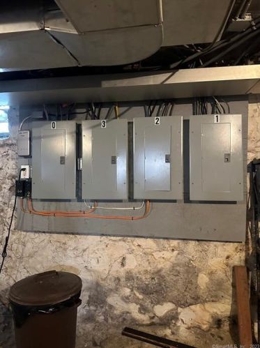 282 Linwood St, New Britain CT 06052-1951 exterior