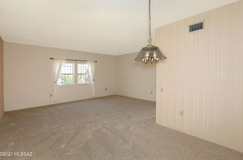 641 Paseo Del Prado, Green Valley AZ 85614-1974 exterior